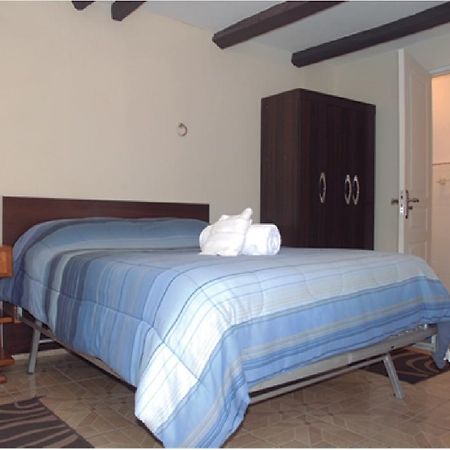 Casa Solariega Hostal B&B 수크레 외부 사진