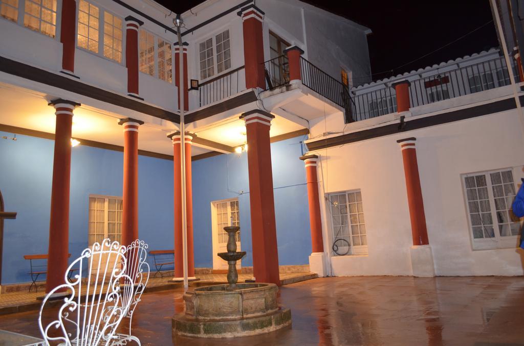 Casa Solariega Hostal B&B 수크레 외부 사진