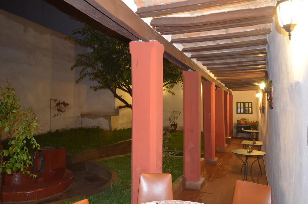 Casa Solariega Hostal B&B 수크레 외부 사진