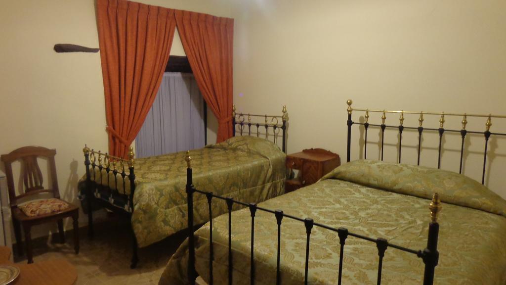 Casa Solariega Hostal B&B 수크레 객실 사진