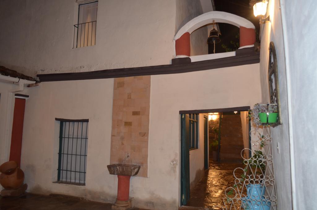 Casa Solariega Hostal B&B 수크레 외부 사진